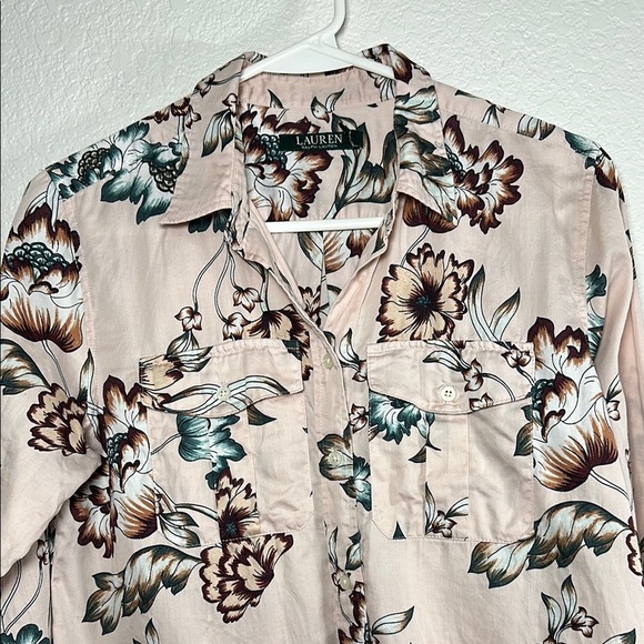 Lauren Ralph Lauren Floral Button-Up Blouse PM - Picture 3 of 6